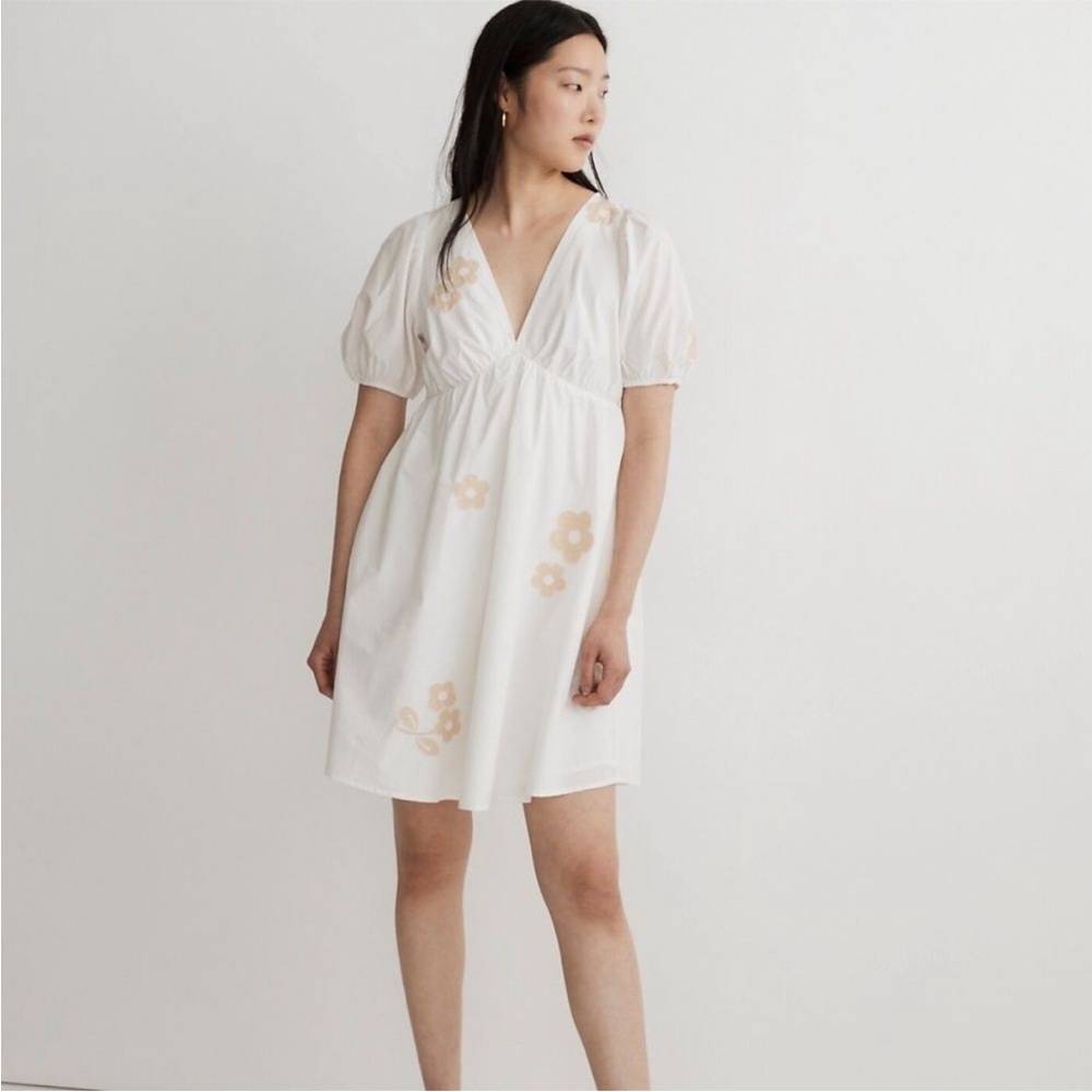 Madewell Annamarie White Mini Dress Women's NWOT Size 8 V Neck Daisy Floral